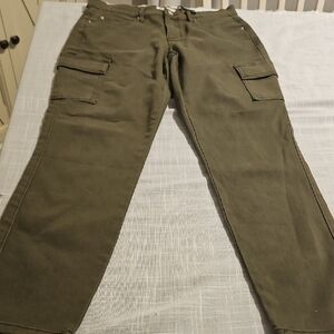 Nicole Miller Size 6 Womens Skinny Cargo Jeans   NWT OLIVE